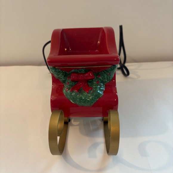 Scentsy Holiday Collection 2014 Santa’s Sleigh Retired Element Warmer Plug In - Picture 3 of 9